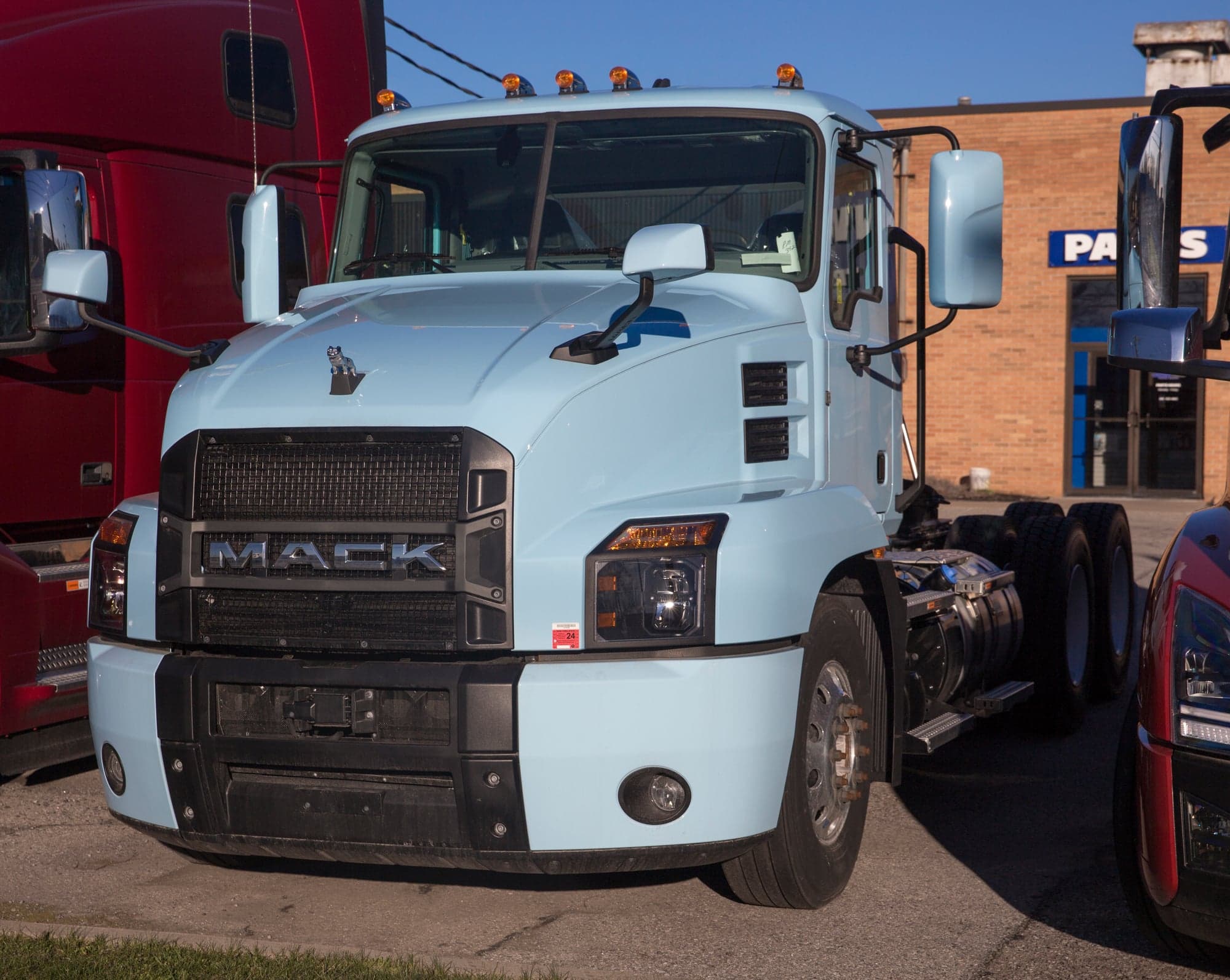 2024 Mack Anthem 6x4 Day Cab
